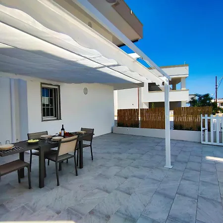 Da Mimma Di Casa Camilla Journey Apartment Marina Di Pescoluse Exterior photo